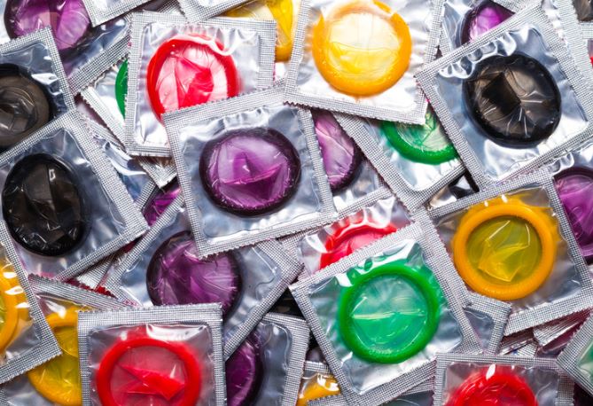 contraception-spotlight-condoms