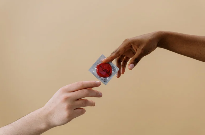 sti-spotlight-chlamydia-what-you-need-to-know